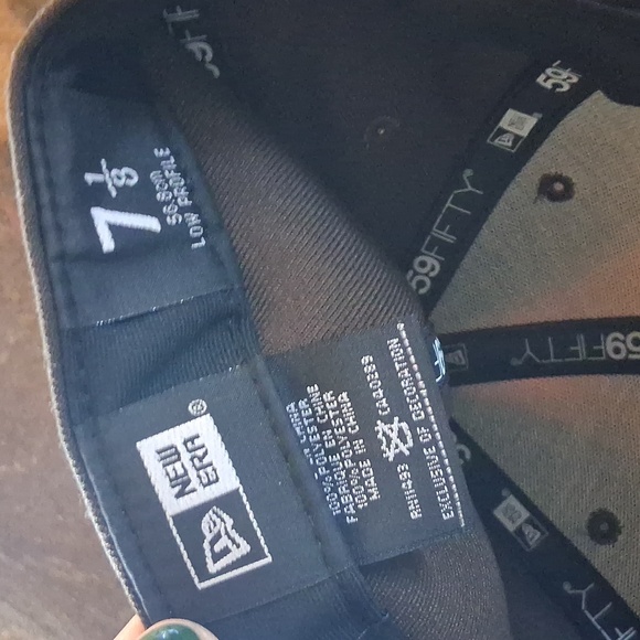 New Era Padres Hat - Picture 4 of 4